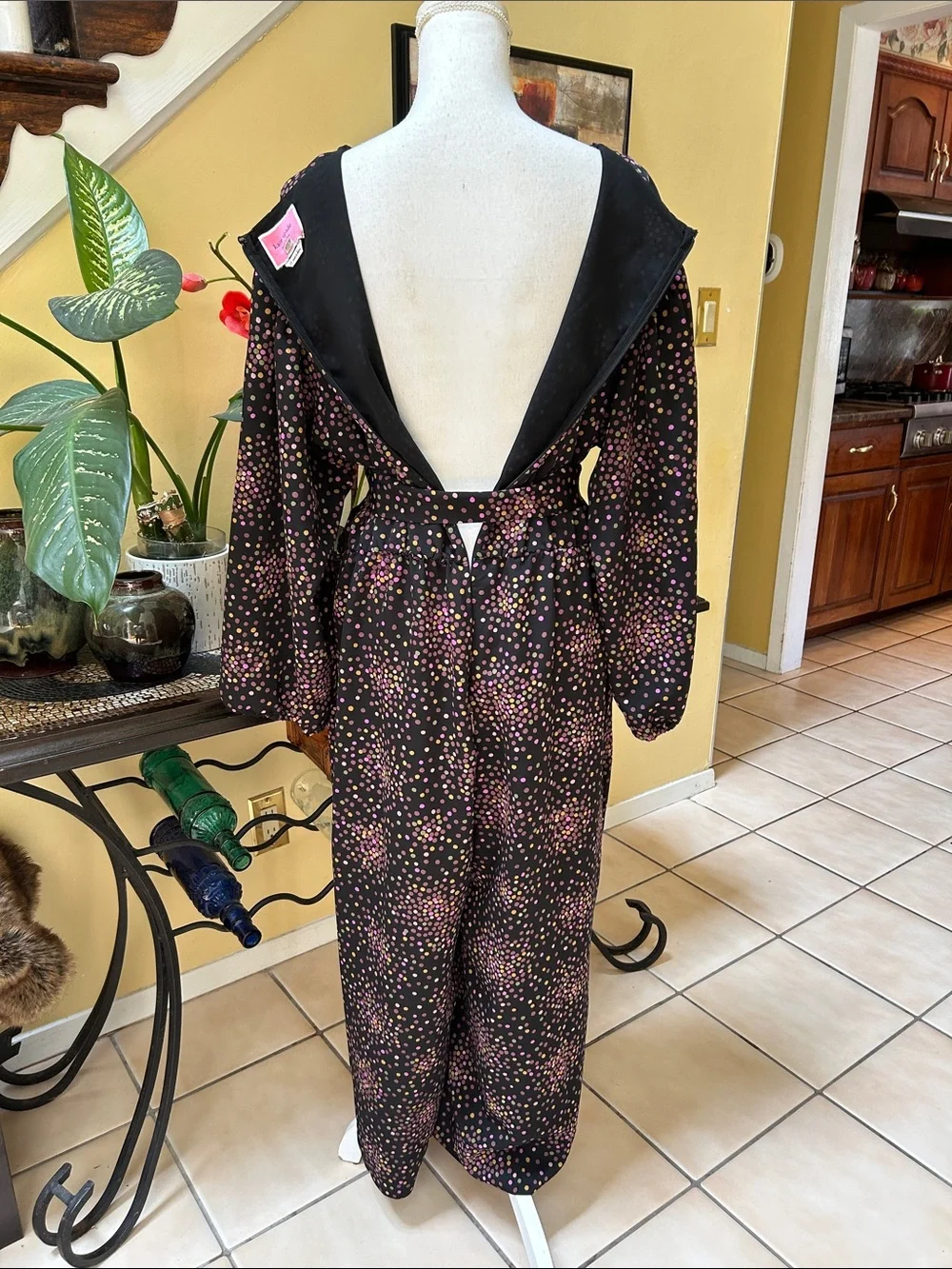 Kate Spade New York Disco DotsV Neck Ling Puff Sleeves Cropped Jumpsuit Size 16